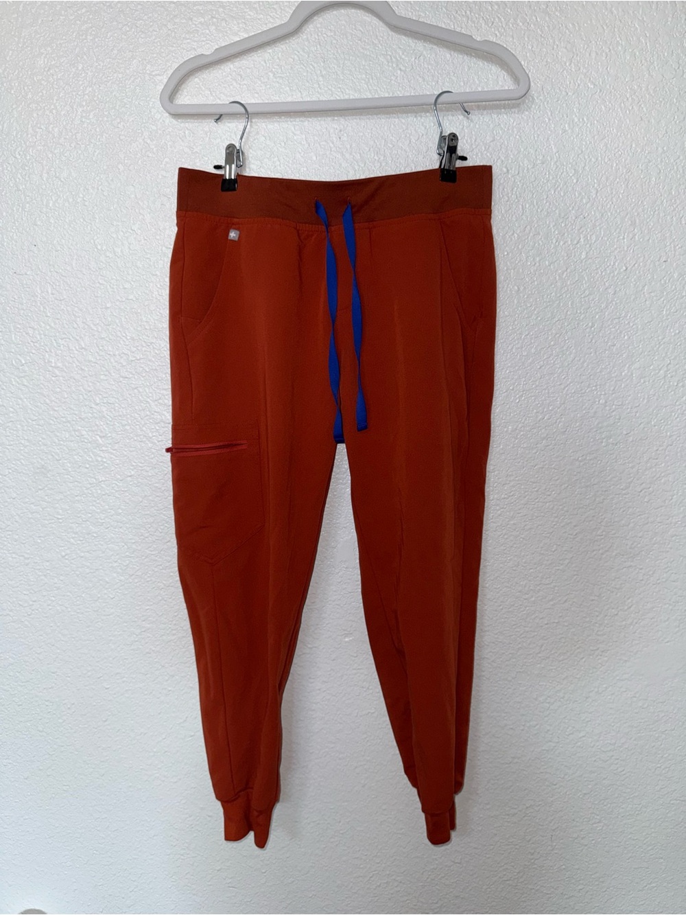 Figs Auburn Jogger Pants with Blue Drawstring